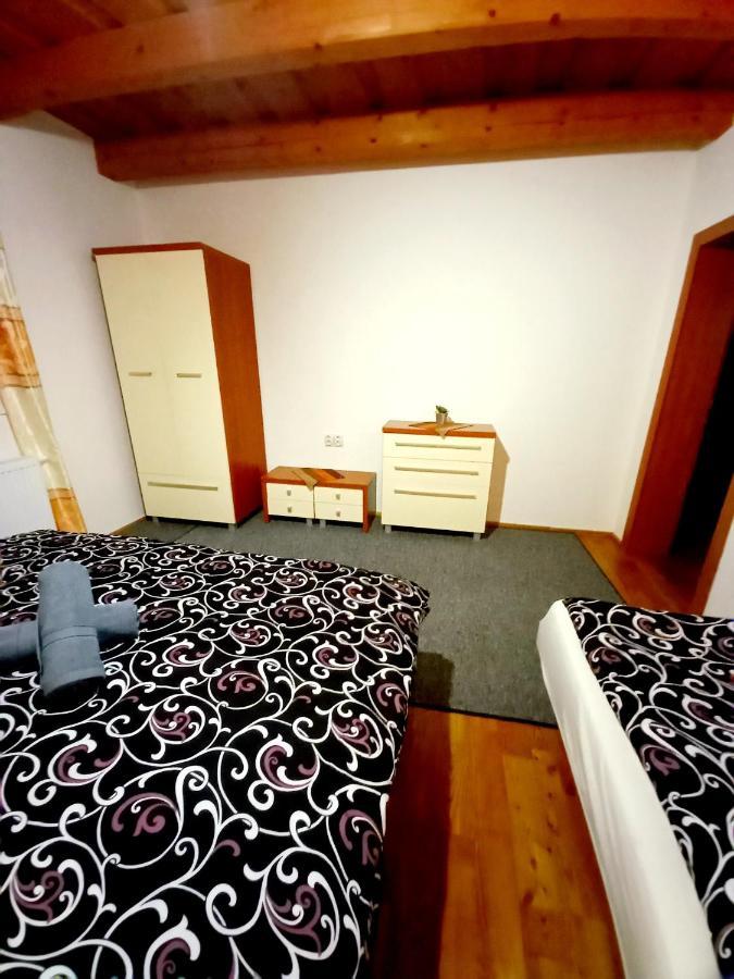 Apartman Erika - Besenova Bagian luar foto