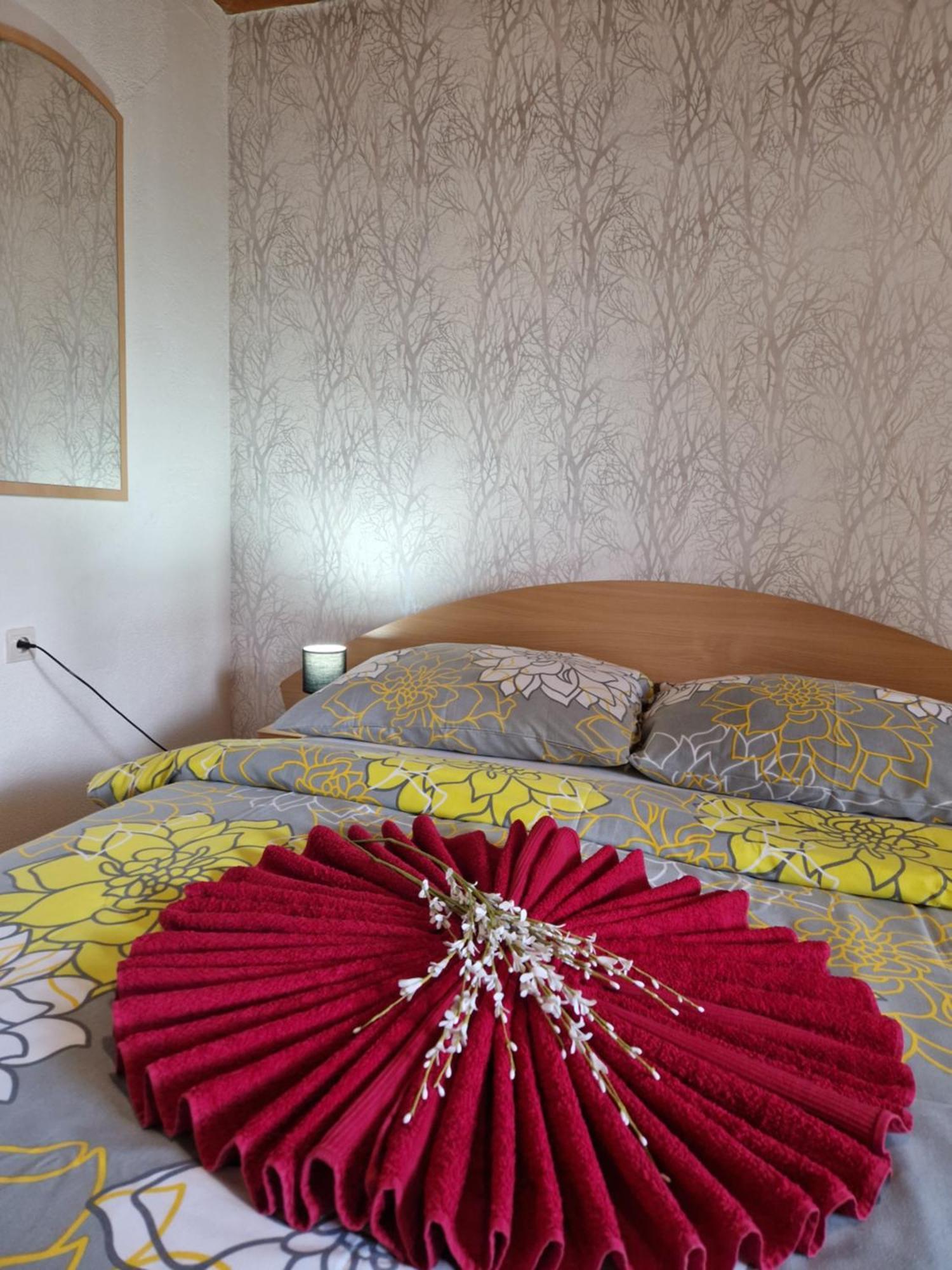 Apartman Erika - Besenova Bagian luar foto